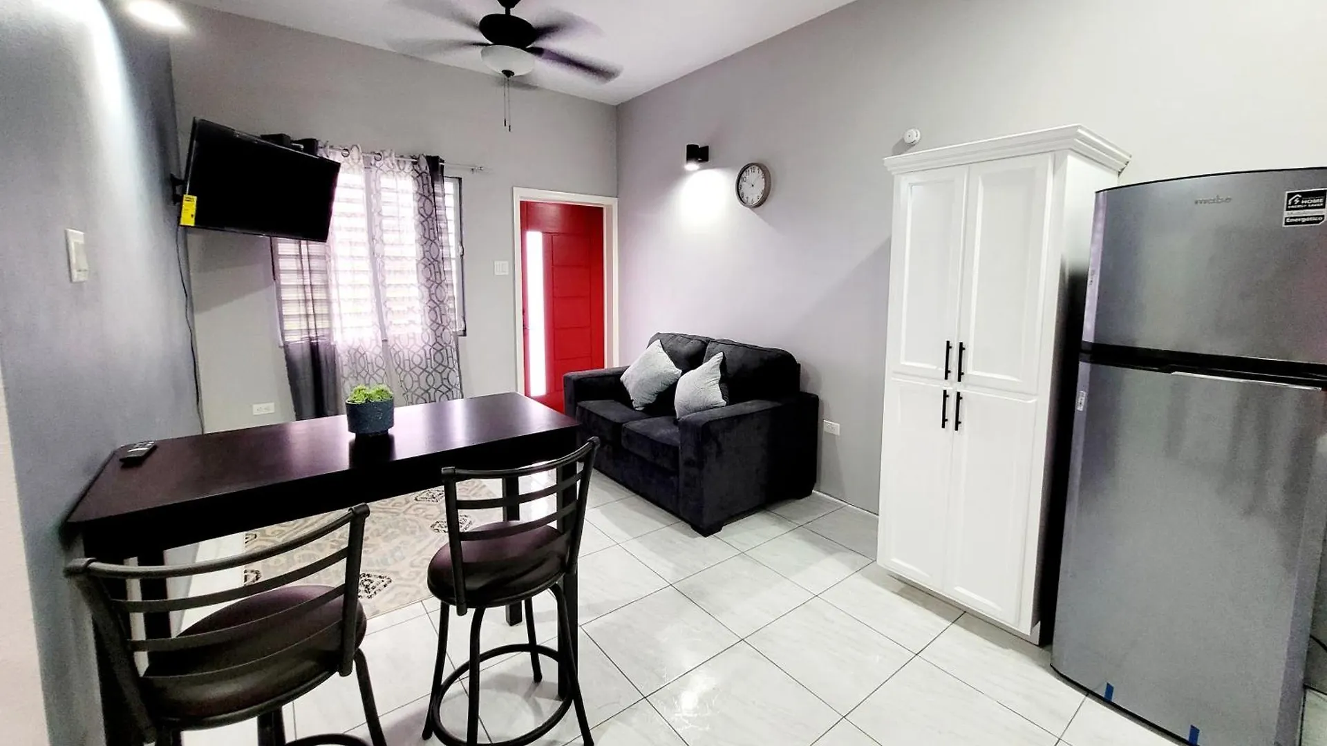 Rest Easy At Cunningham Suites 3 & 4 Ottleyʼs Village